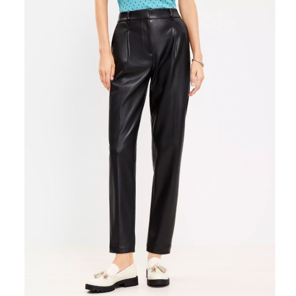 LOFT Pants - LOFT Faux Leather Pleated Front Pants Petite Size 8P